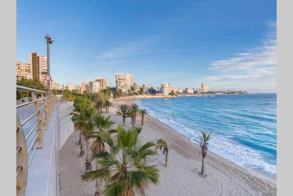 Appartement Playa Albufereta. Espectaculares Vistas Al Mar. à Alicante Extérieur photo